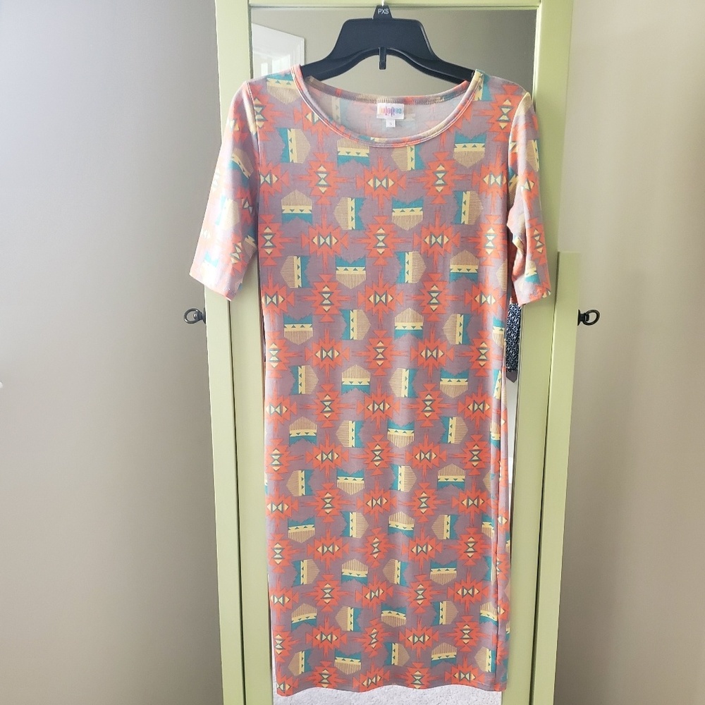 Lularoe Julia- Aztec print